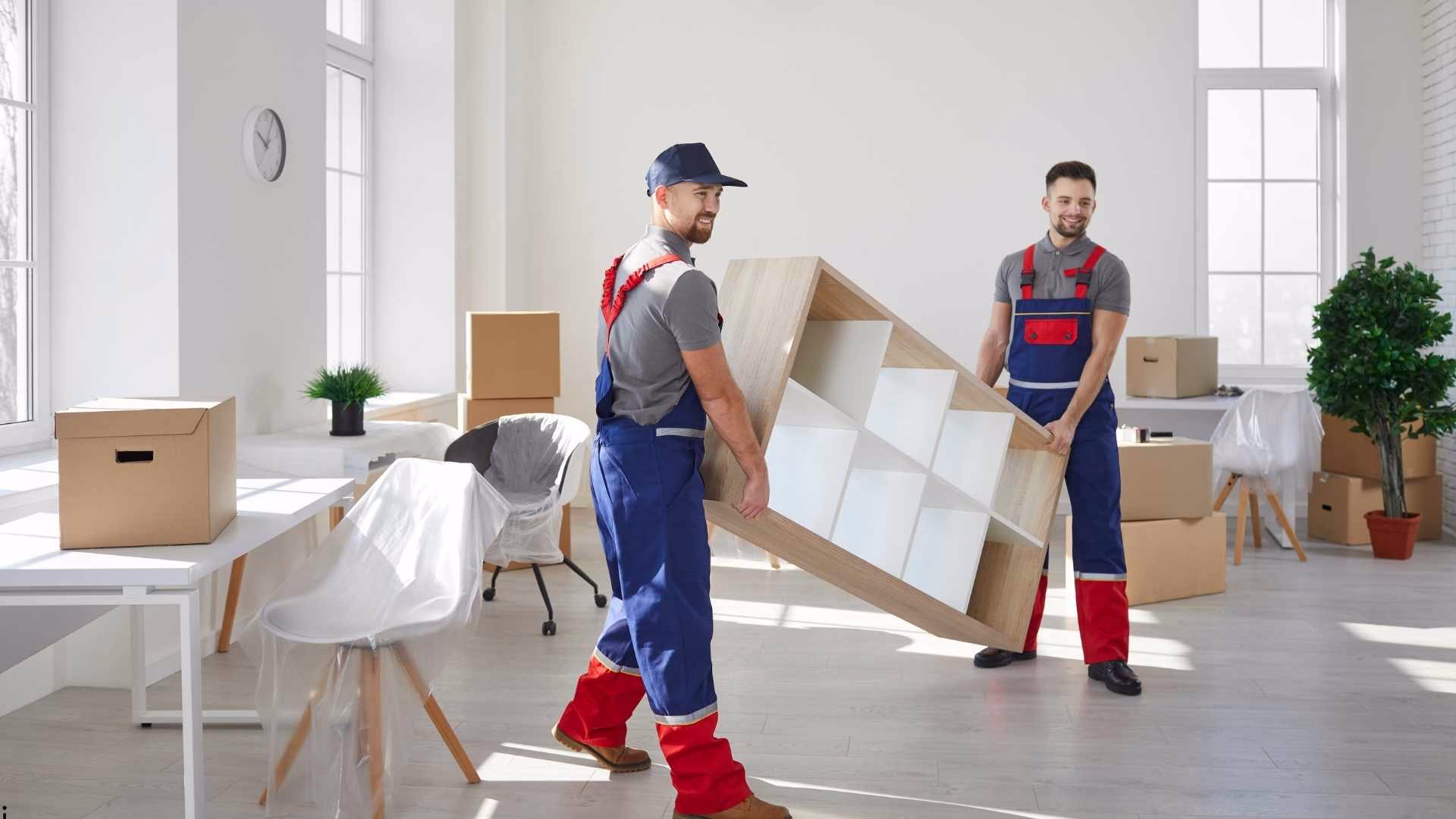 The 2026 Guide to Choosing a Furniture Carrier in Canada