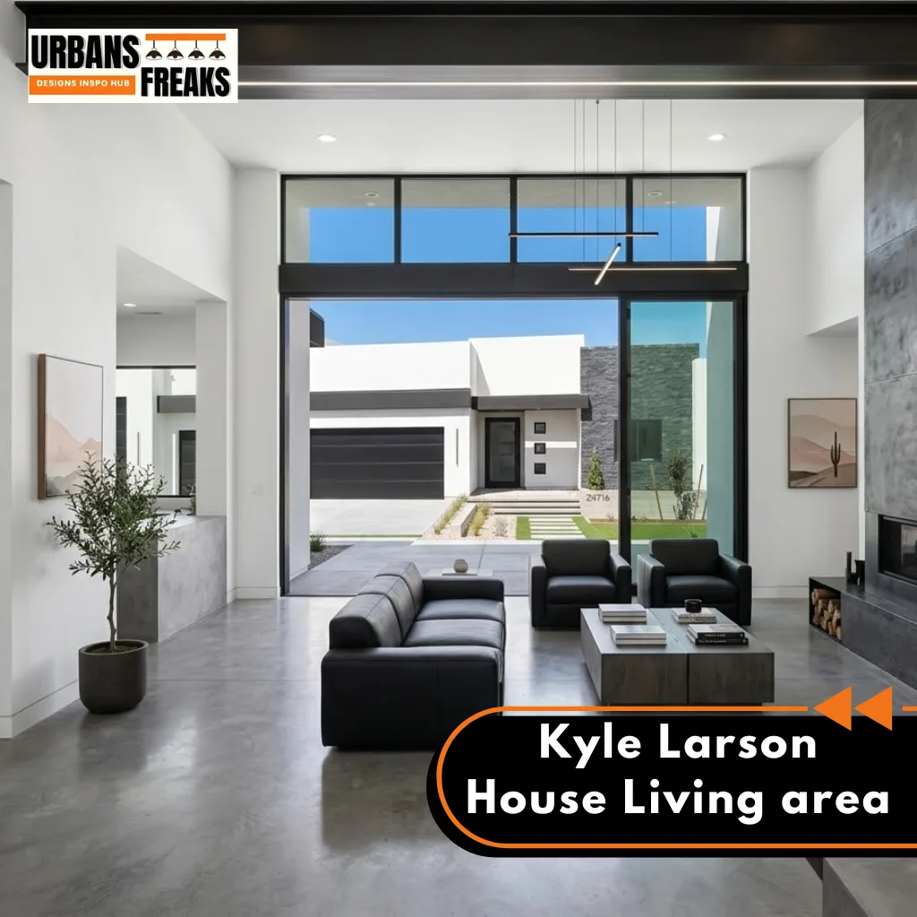 Kyle Larson Home: living area
